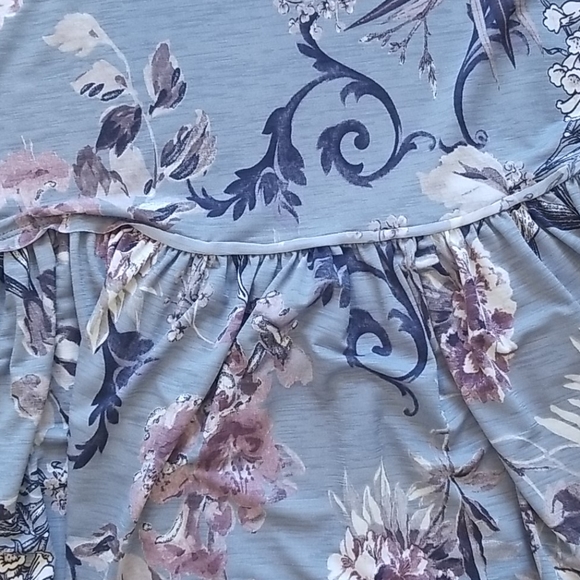 NWT Wishlist Strappy Gray Floral Top/Tunic/Dress Medium - Picture 5 of 8